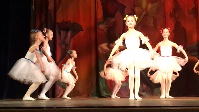 голый балет на сцене видео